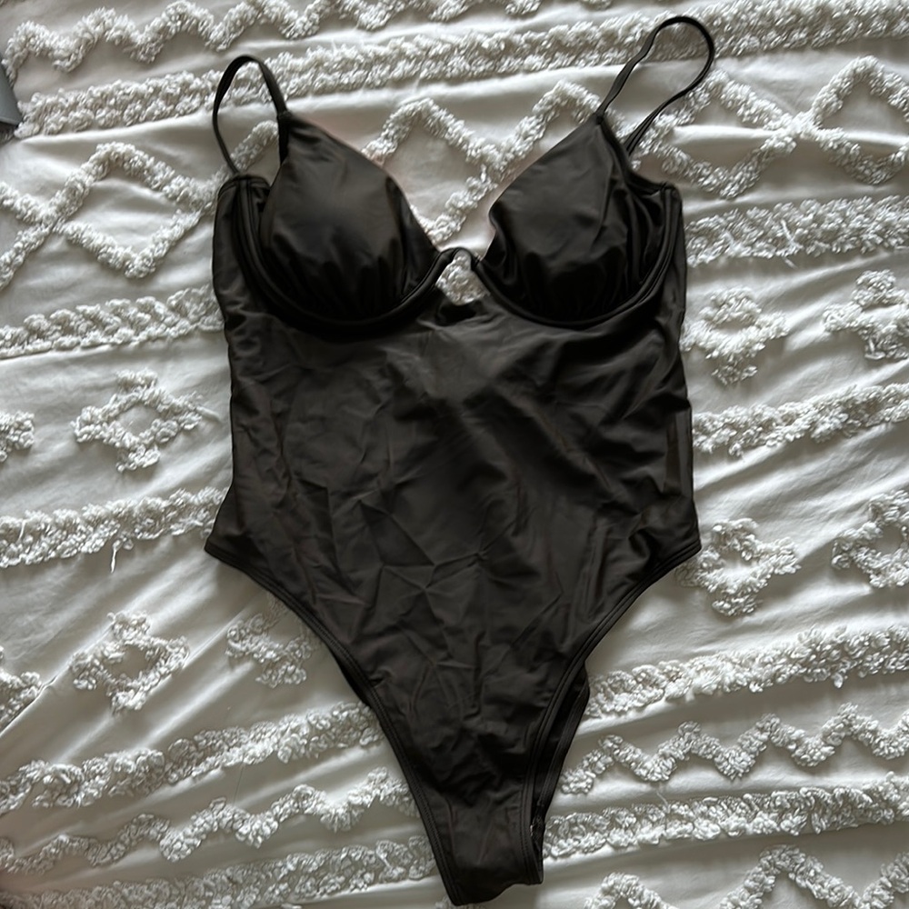 Bron Cupshe x Stassie One-Piece Swimsuit